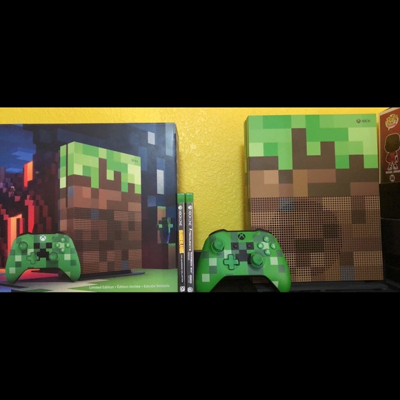 Xbox One S Minecraft Edition 1 TB bundle w/ games! - Picture 2 of 8